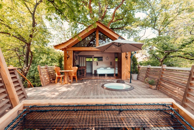 cabanes-lacustra-01.webp